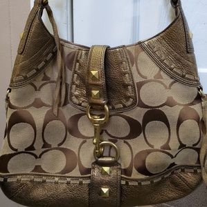 COACH HANDBAG